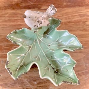 Rustic Ceramic Bird on a Green Oak Leaf Candy Dish Nut Dish Bowl